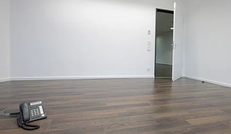 Büroraum aufgeräumtes Büro